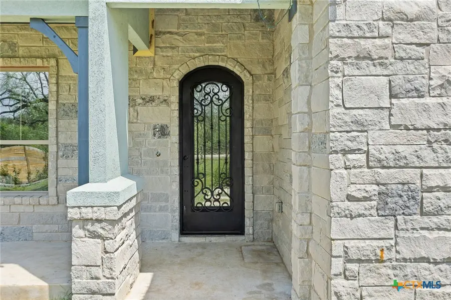 390 Riddle Road, Cedar Creek, TX 78612 - Image #3