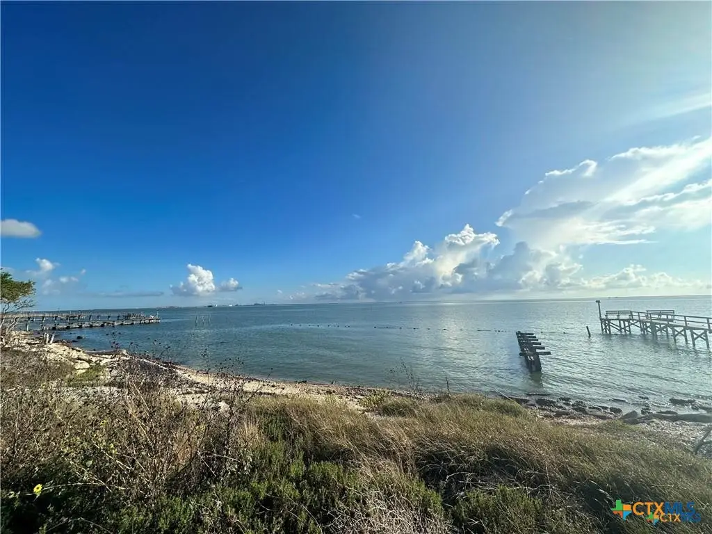 343 Sunrise Avenue, Port Lavaca, TX 77979 - Image #1