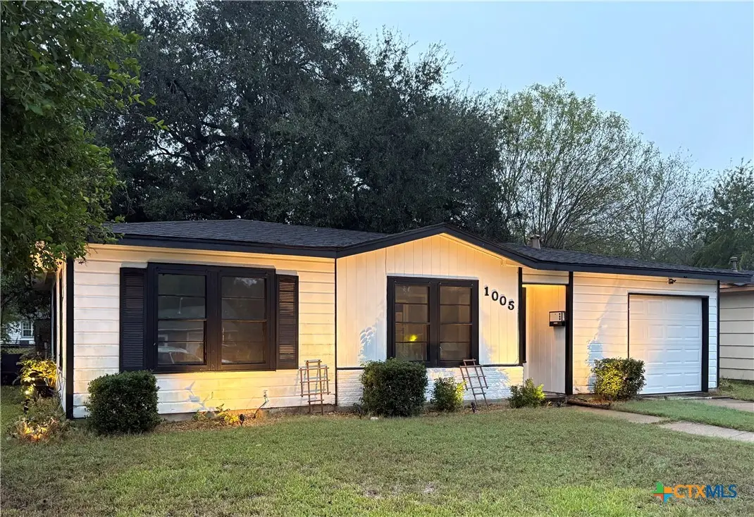 1005 E Polk Avenue, Victoria, TX 77901 - Image #1