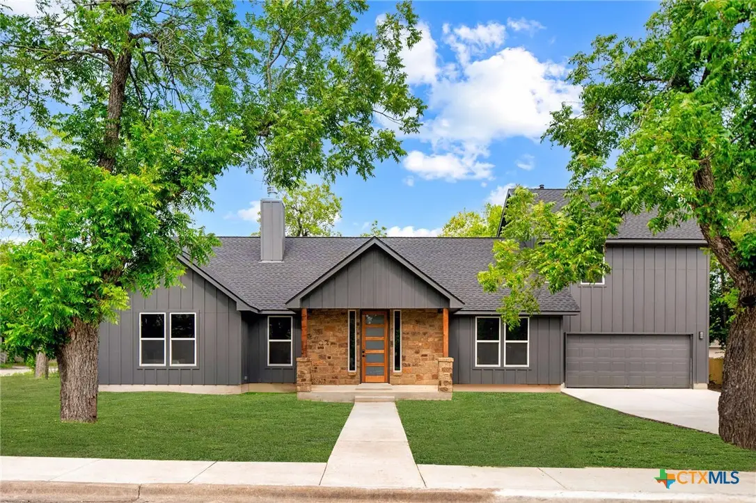 417 S Blanco Street, Lockhart, TX 78644 - Image #1