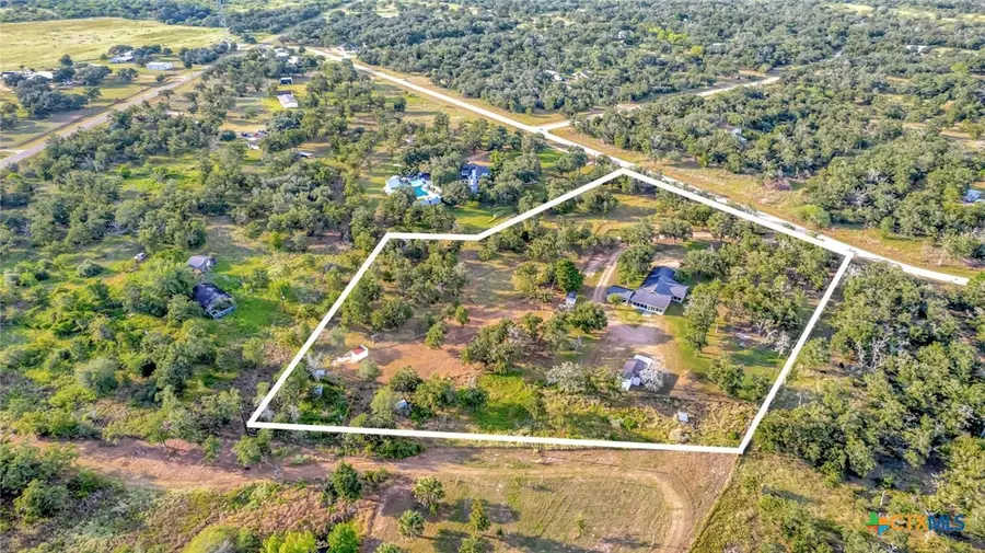 351 Sulphur Creek Estates Rd, Victoria, TX 77905 - Image #3