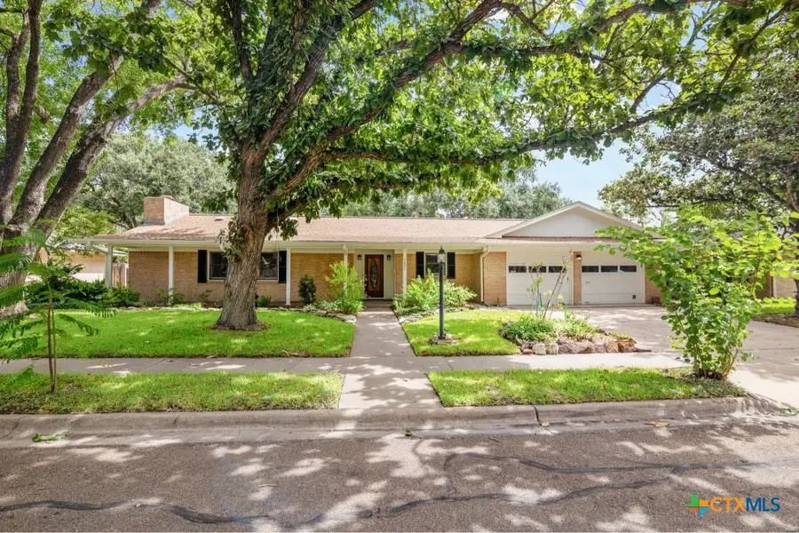 104 Warwick Glen Street, Victoria, TX 77904 - Image #3