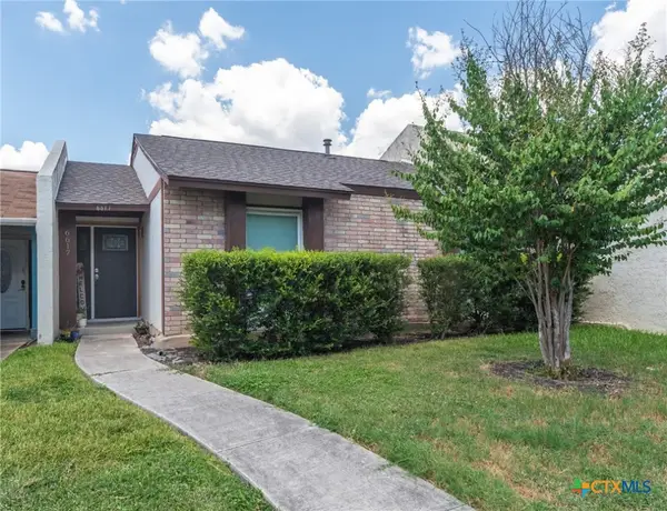 6617 Spring Lark Street, San Antonio, TX 78249