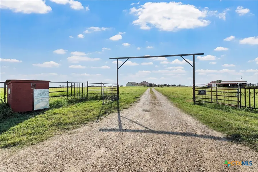 231 County Road 136, Burlington, TX 76519 - Image #3