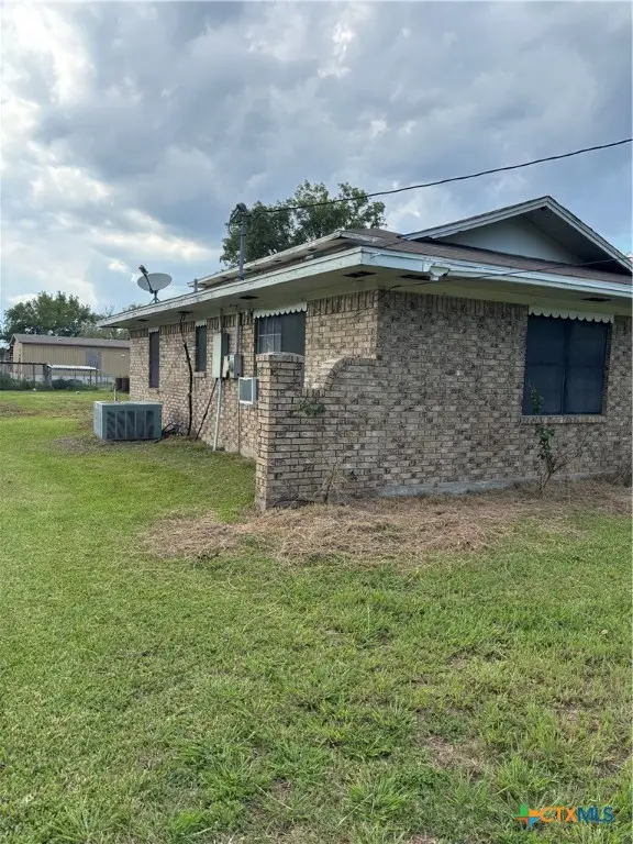350 Grand, Placedo, TX 77977 - Image #3