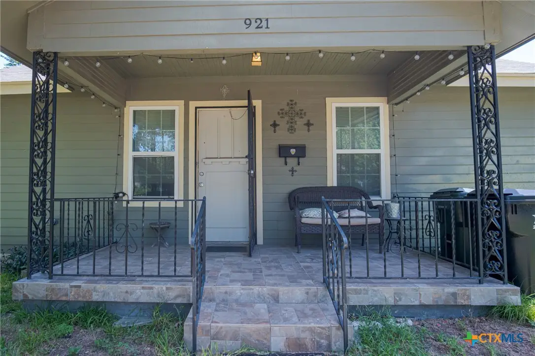 921 S 11th Street, Temple, TX 76504 - Image #1