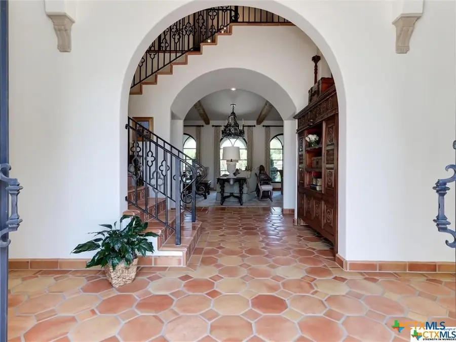 208 Creekridge Dr., Victoria, TX 77904 - Image #3