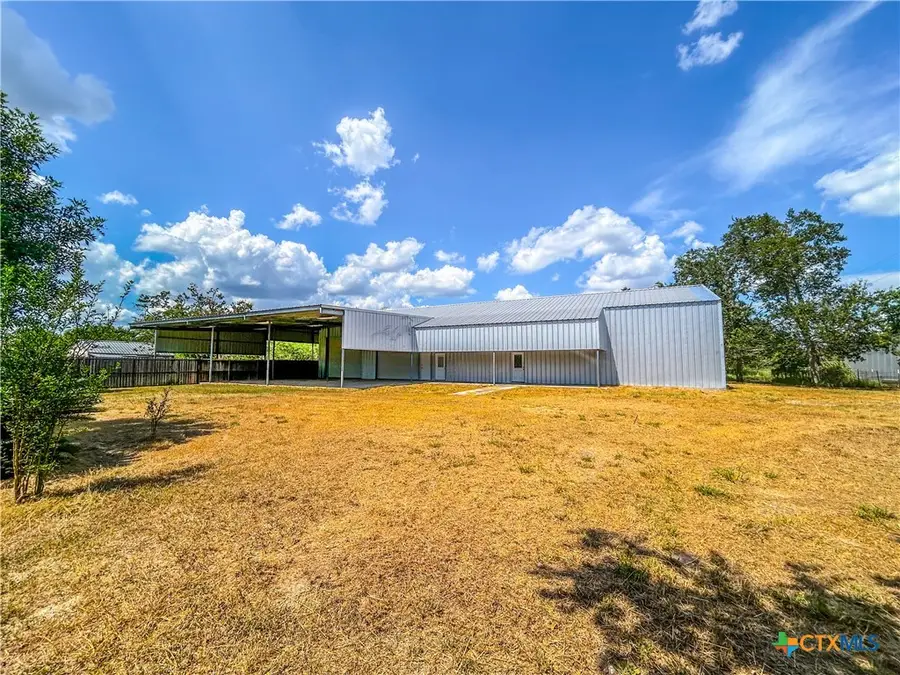 90 Honey Drive, Victoria, TX 77904 - Image #2