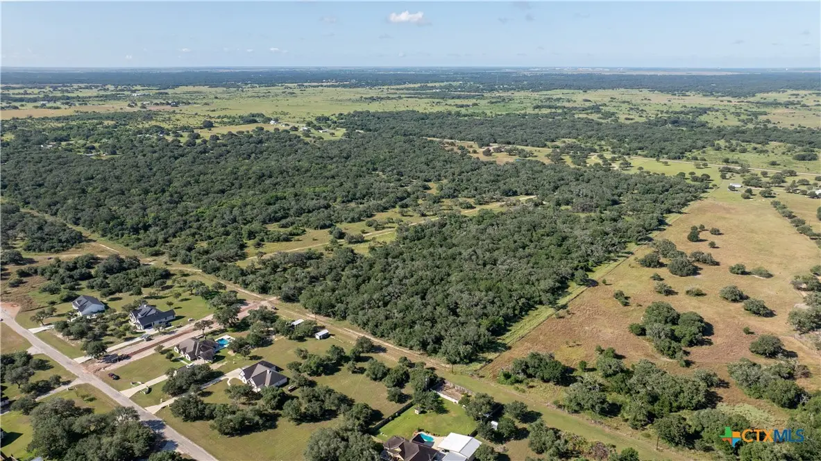 000 Pura Vida Road, Inez, TX 77968 - Image #1