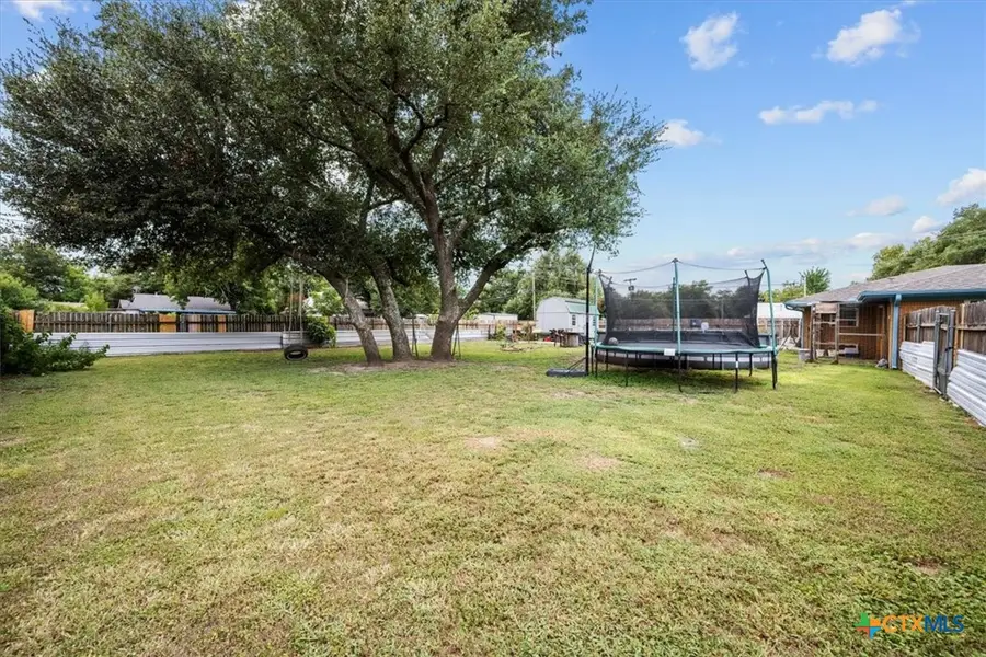 203 E Main Street, Rosebud, TX 76570 - Image #2