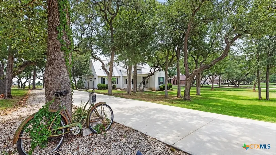 2730 Beaver Lane, New Braunfels, TX 78132 - Image #2