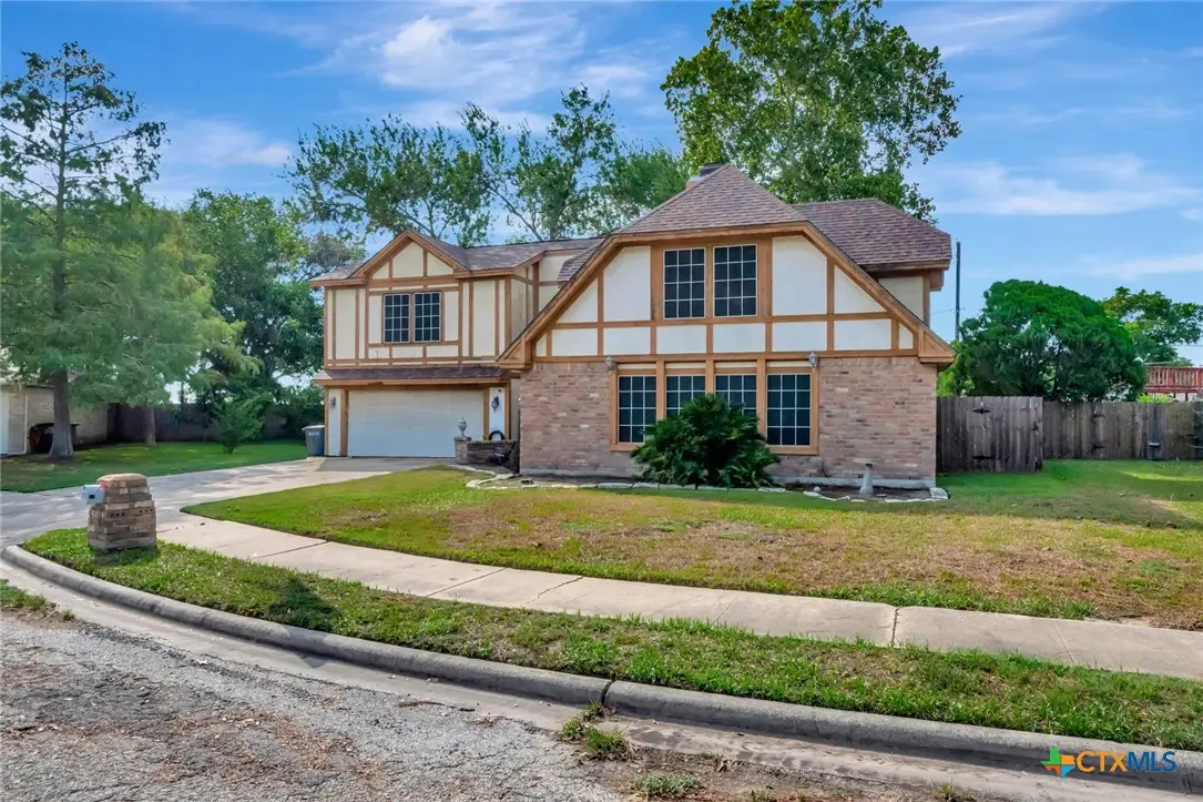 111 Glenmore Street, Victoria, TX 77904 - Image #1