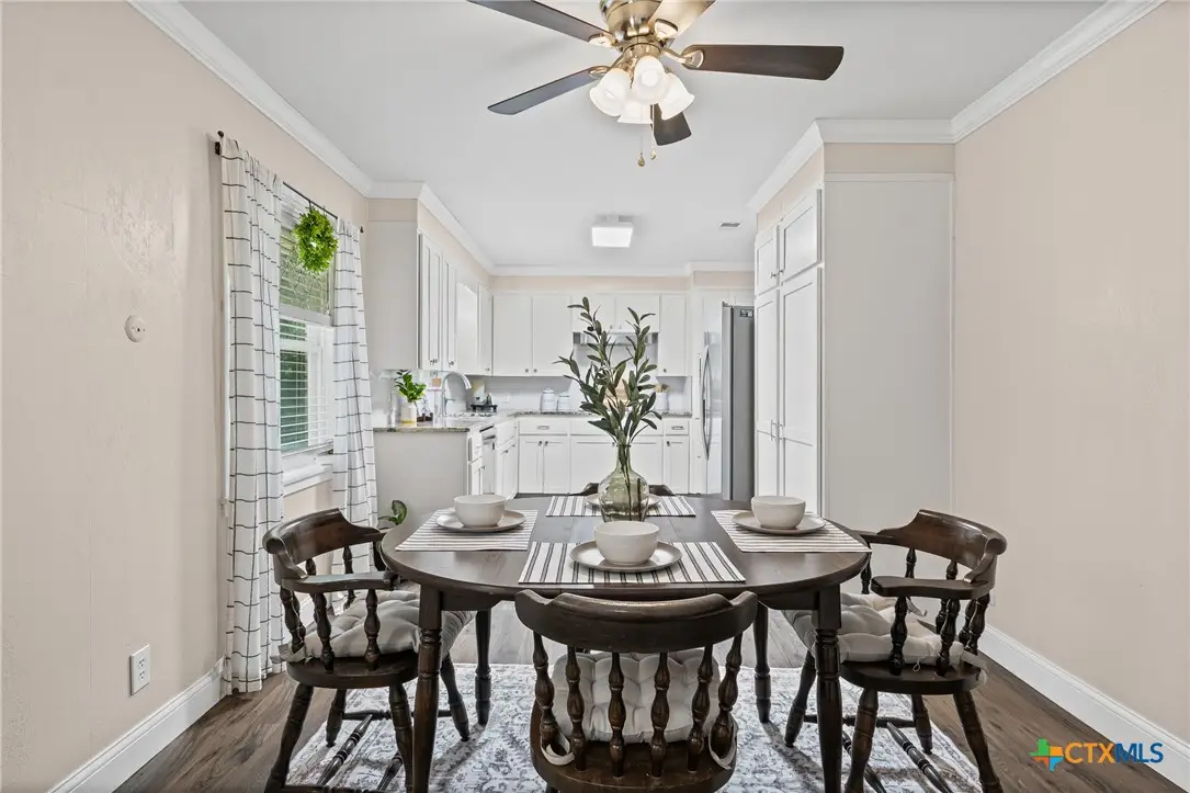 1603 N Davis Avenue, Cameron, TX 76520 - Image #1