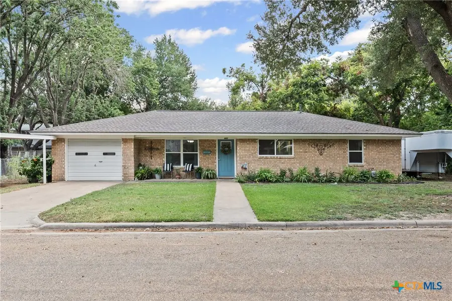 1603 N Davis Avenue, Cameron, TX 76520 - Image #2