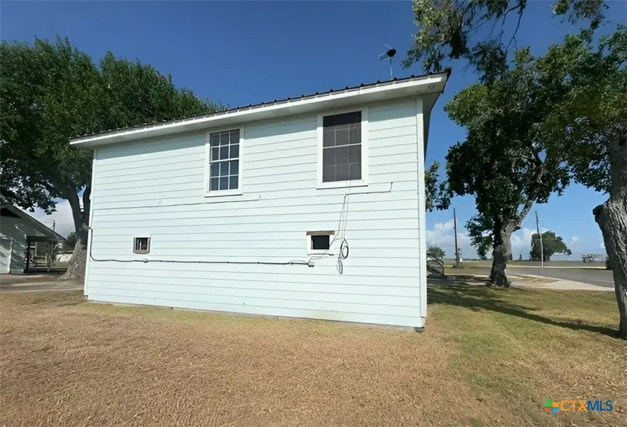50 N Vivian Stevens Street, Port Lavaca, TX 77979 - Image #3