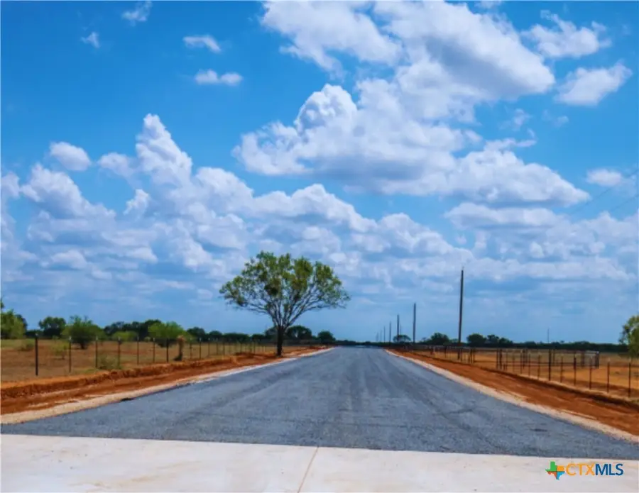 546 Pr Goose Creek Lane, Jourdanton, TX 78026 - Image #3