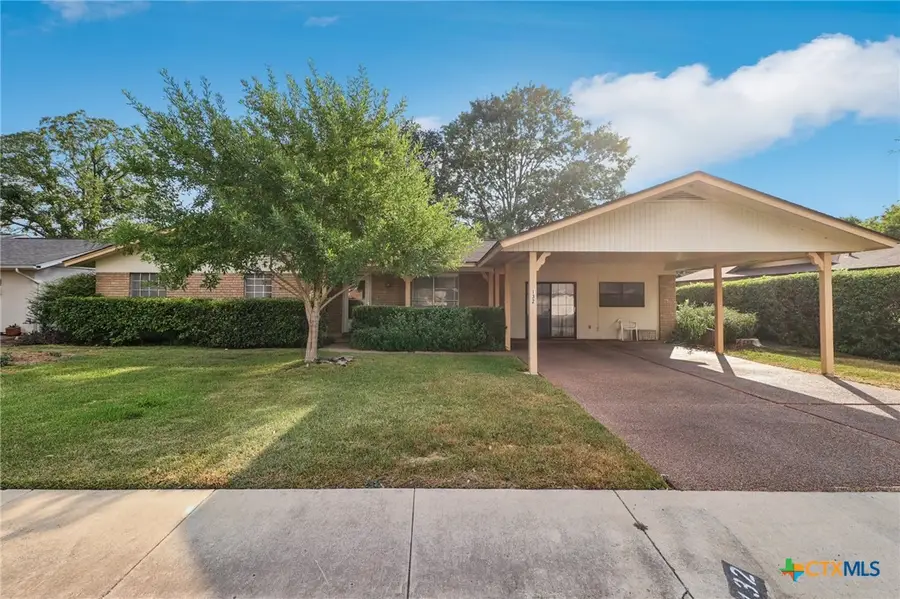 132 Cloverleaf Drive, Schertz, TX 78154 - Image #2