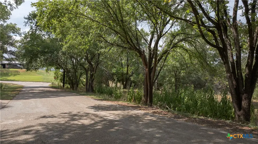 800 Hillcrest Drive, Salado, TX 76571 - Image #2