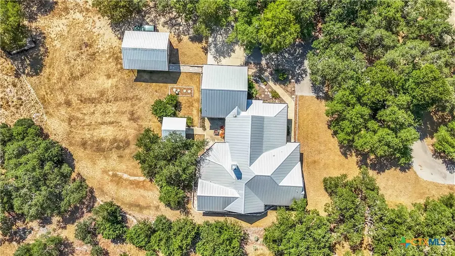 645 Cambridge Drive, New Braunfels, TX 78132 - Image #2