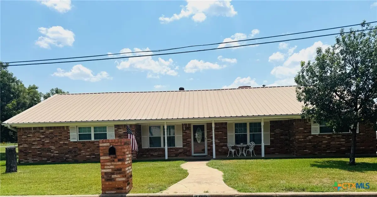 100 Sunny Lane, Gatesville, TX 76528 - Image #1