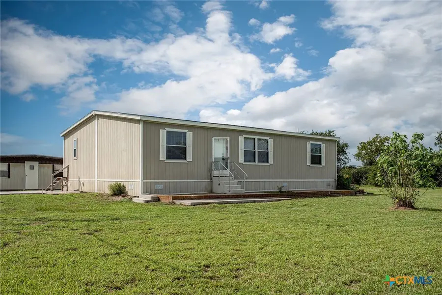 1849 Royal Road, Port Lavaca, TX 77979 - Image #2
