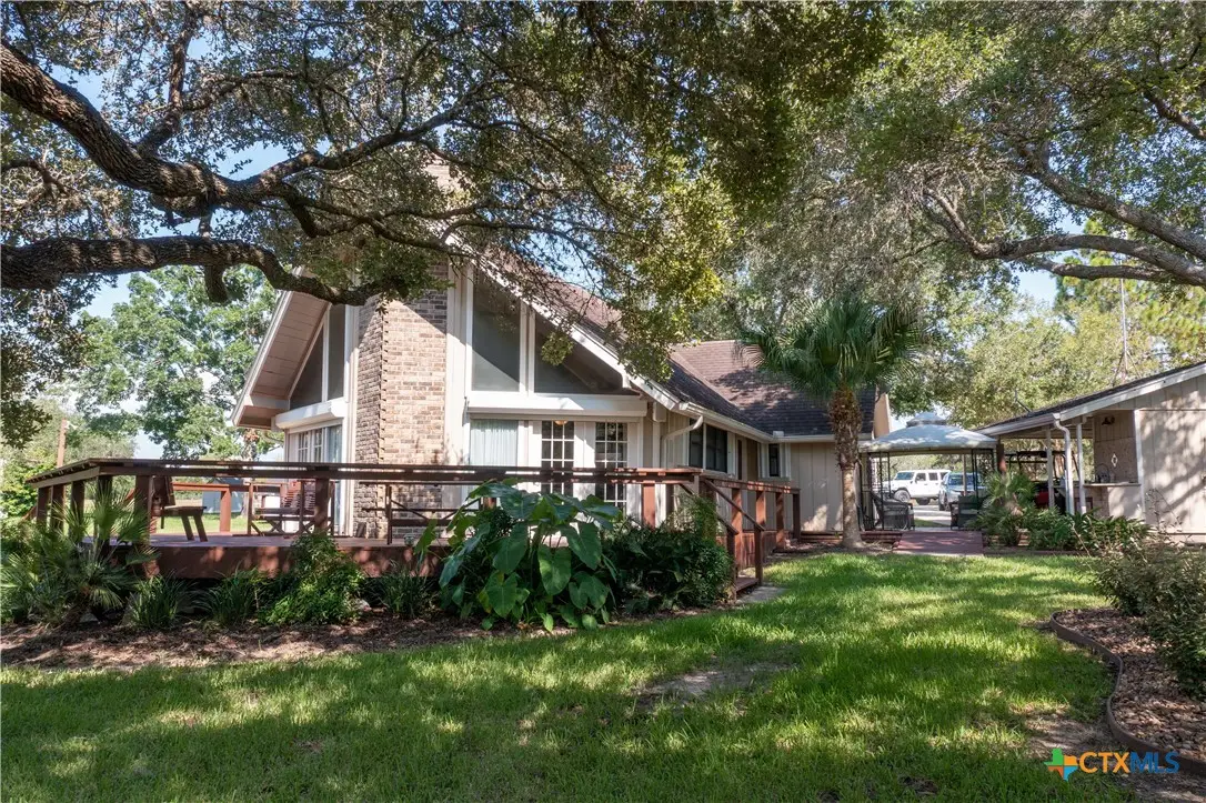 43 Twin Lakes Circle, Victoria, TX 77905 - Image #1