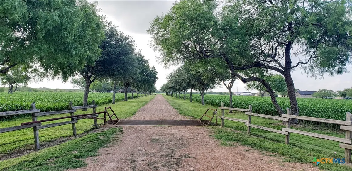 847 Oliver Road, Victoria, TX 77904 - Image #1