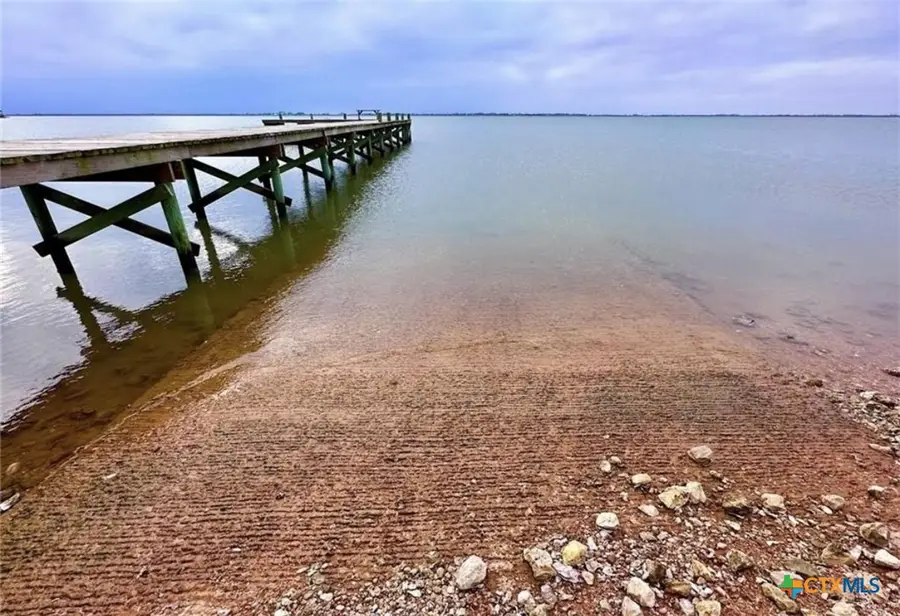 61 Falcon Way, Palacios, TX 77465 - Image #3