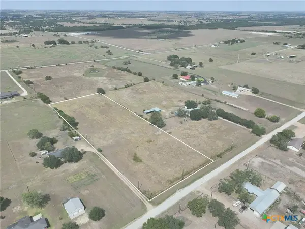 000 County Road 303, Shiner, TX 77984