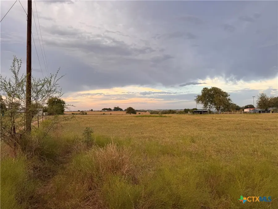 000 County Road 303, Shiner, TX 77984 - Image #3