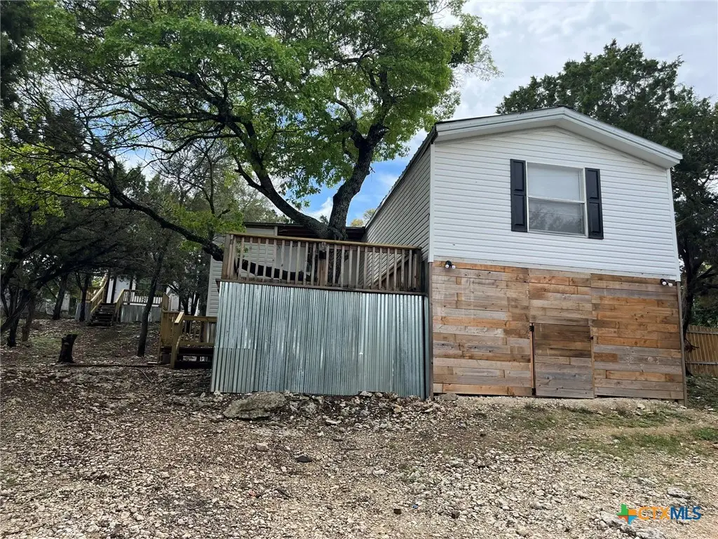 622 Squires Row, Canyon Lake, TX 78133 - Image #1