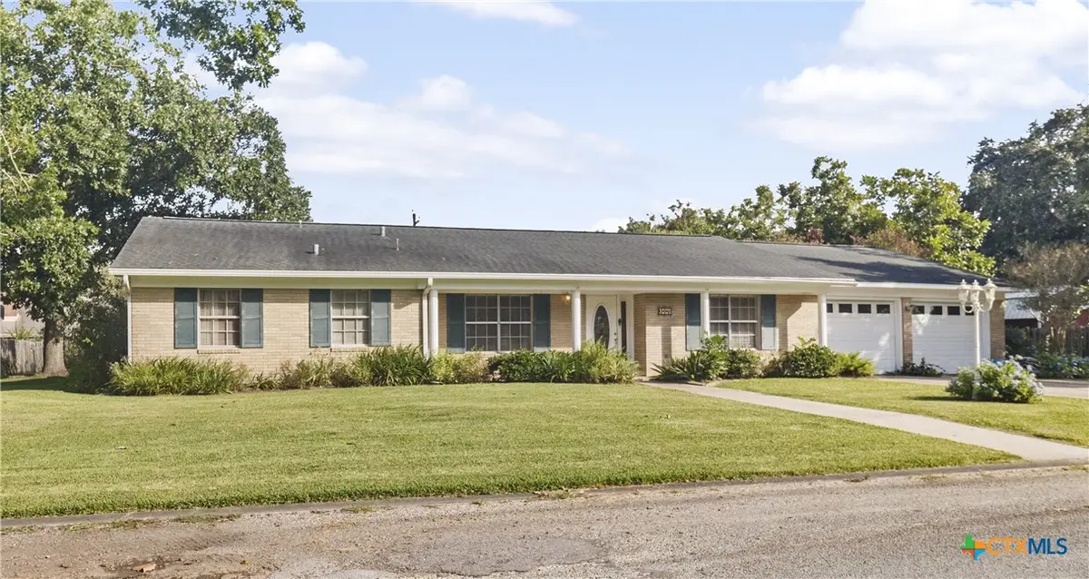 306 Ash Drive, Ganado, TX 77962 - Image #1