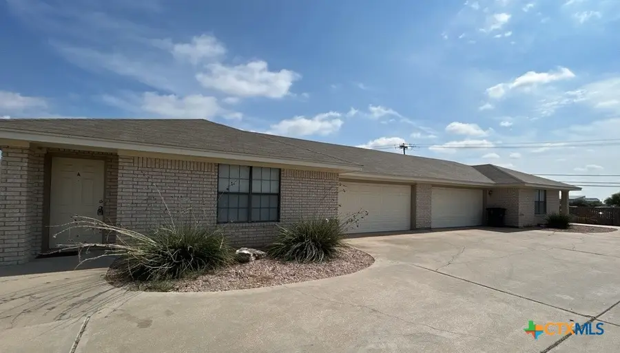 906 Mcdaniel Circle, Killeen, TX 76543 - Image #2