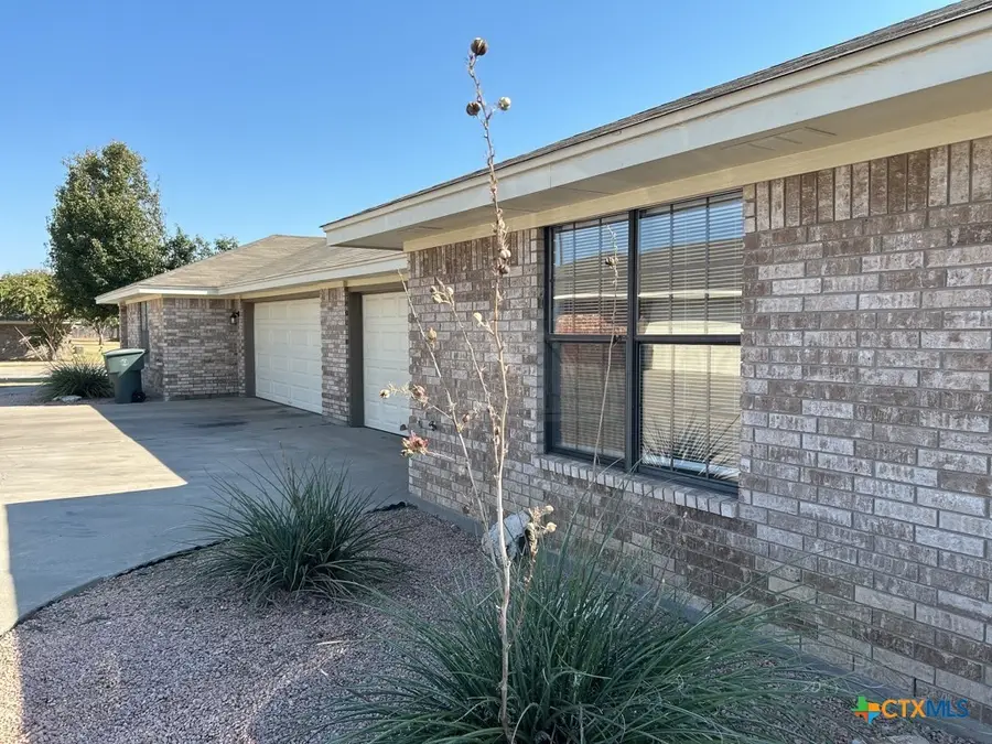 902 Mcdaniel Circle, Killeen, TX 76543 - Image #2