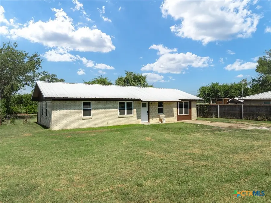 575 Farm Road 1602, Jonesboro, TX 76538 - Image #3
