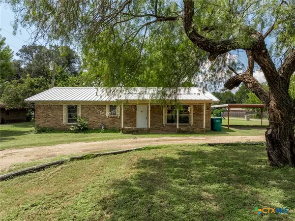 202 Bluebonnet St, Gatesville, TX 76528