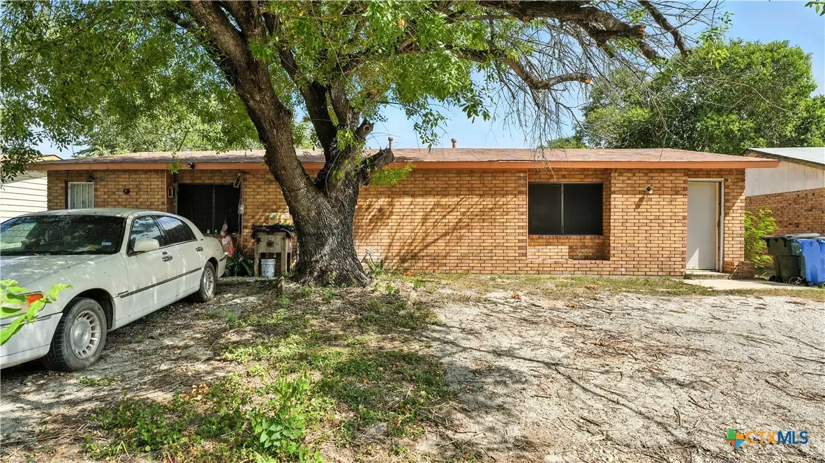 1144 Spruce Street, Seguin, TX 78155 - #1