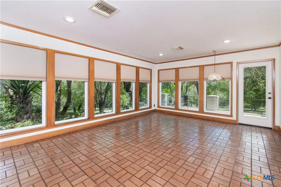 14200 Briarcliff Road, Troy, TX 76579 - Image #3