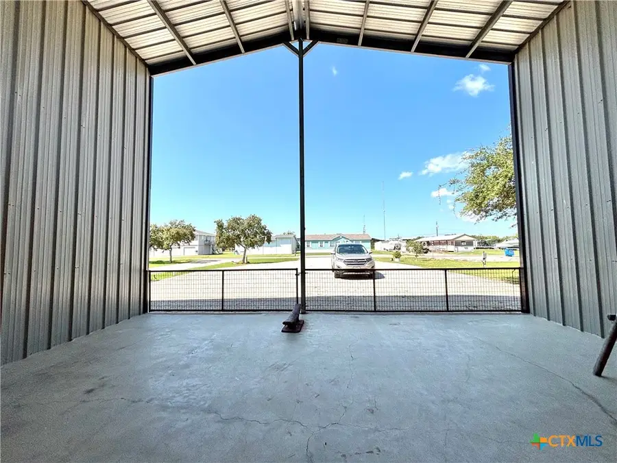 76 Blue Street, Port Oconnor, TX 77982 - Image #2