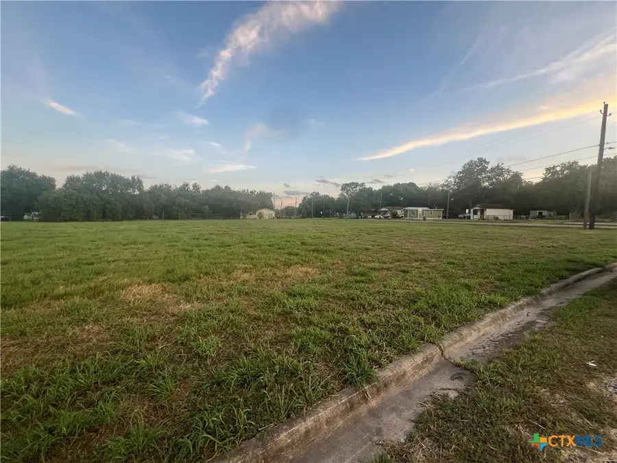 1408 S Depot Street, Victoria, TX 77901 - Image #2