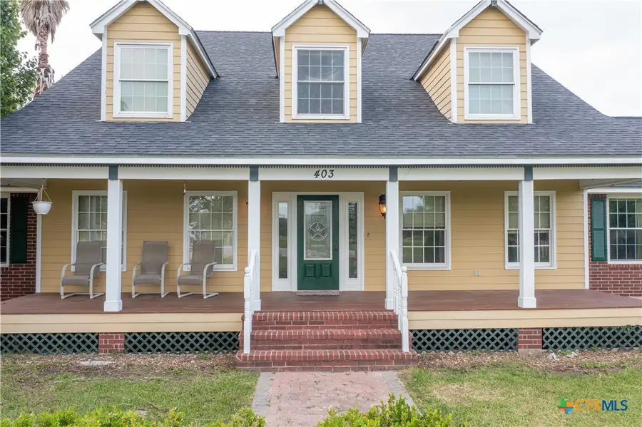 403 Oakside Drive, Victoria, TX 77905 - Image #3