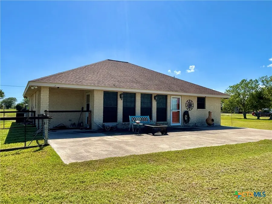 207 Mcdowell Street, Austwell, TX 77950 - Image #2