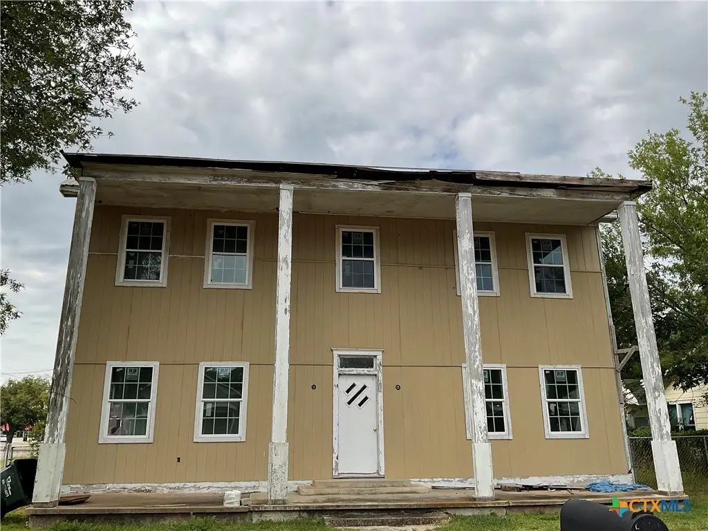 515 E French Street, Cuero, TX 77954 - Image #1