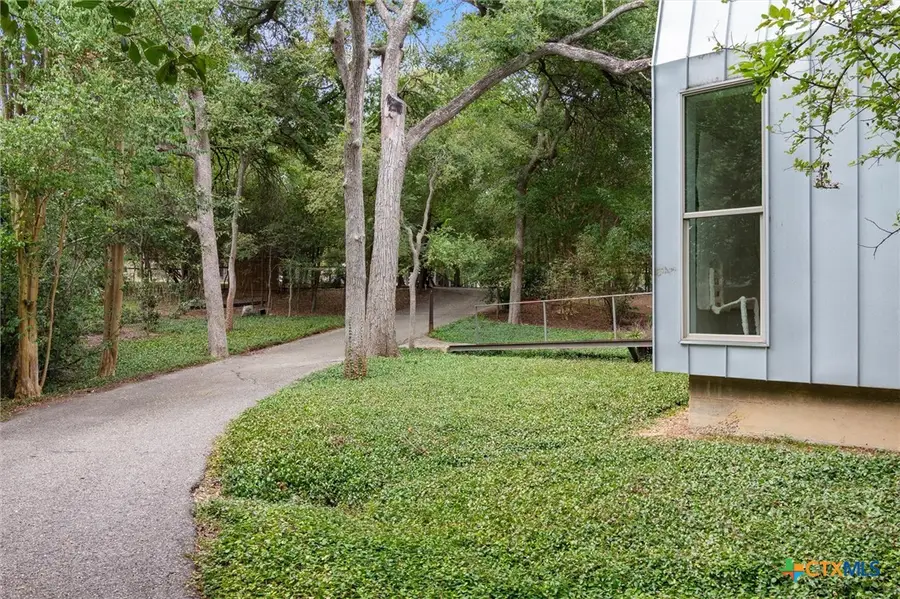 708 Snyder Hill Drive, San Marcos, TX 78666 - Image #2