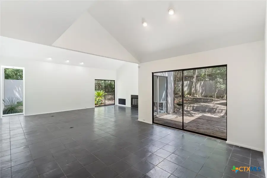 708 Snyder Hill Drive, San Marcos, TX 78666 - Image #3