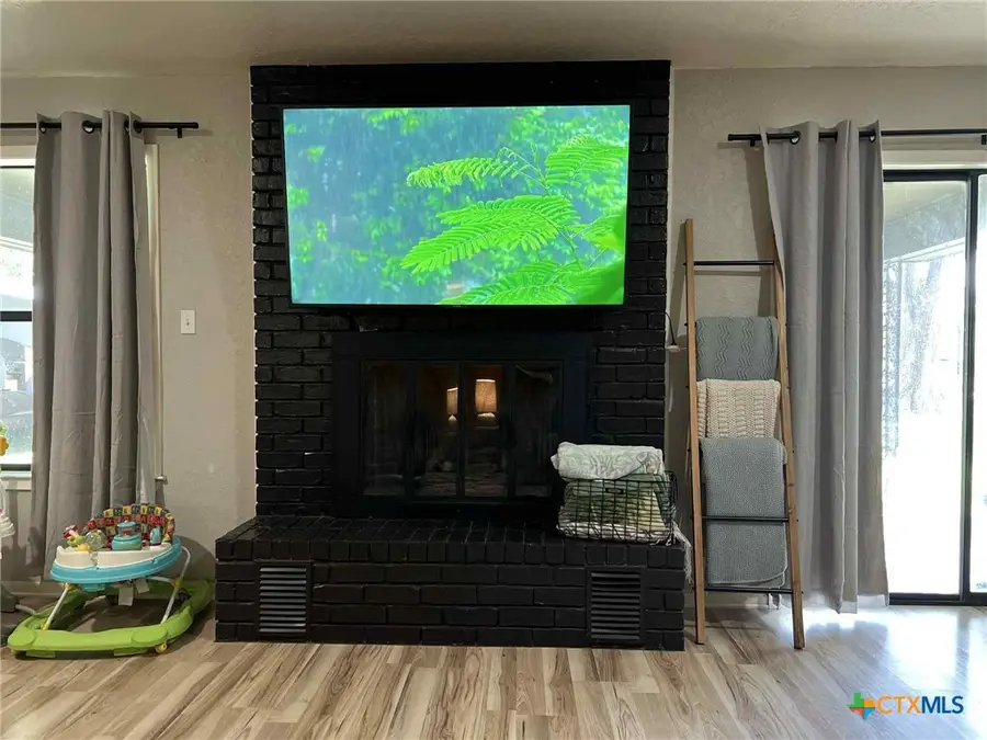 901 N Central, Cameron, TX 76520 - Image #2