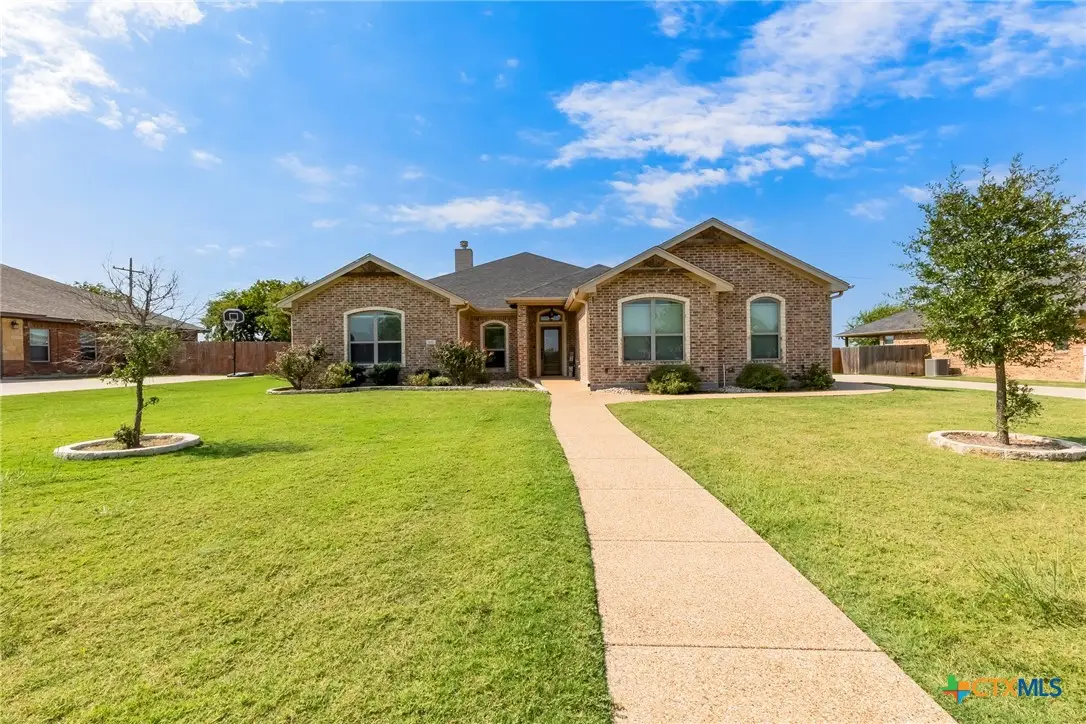 107 Northern Avenue, Gatesville, TX 76528 - Image #1