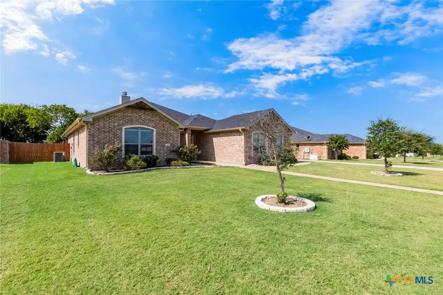 107 Northern Avenue, Gatesville, TX 76528 - Image #3