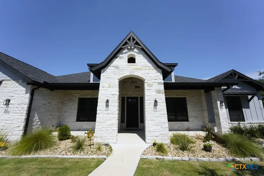 9006 Abby Lee Lane, Salado, TX 76571 - Image #2