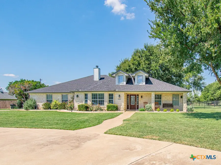 1292 Cedar Oaks Circle, Temple, TX 76502 - Image #3